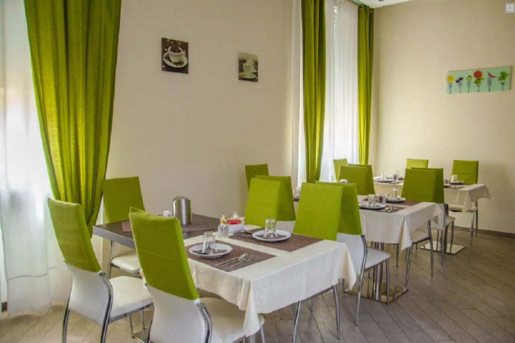 Mia Suites