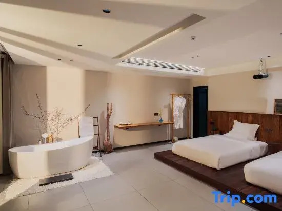 XiHe Creek · Star Moon Swimming Pool · Wangfeng Hidden Stay (Wanfenglin Scenic Area)