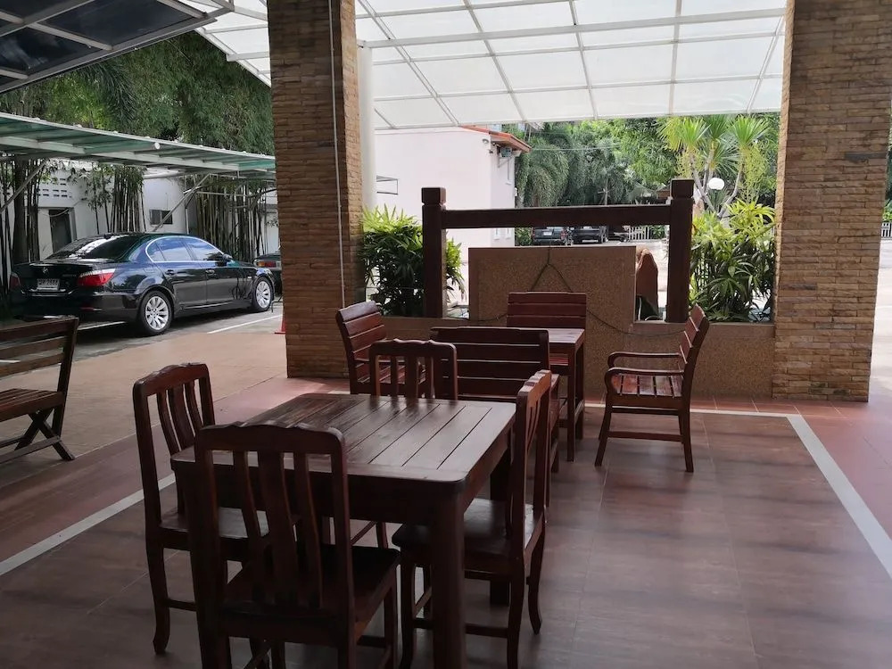 Baan Worachan Hotel