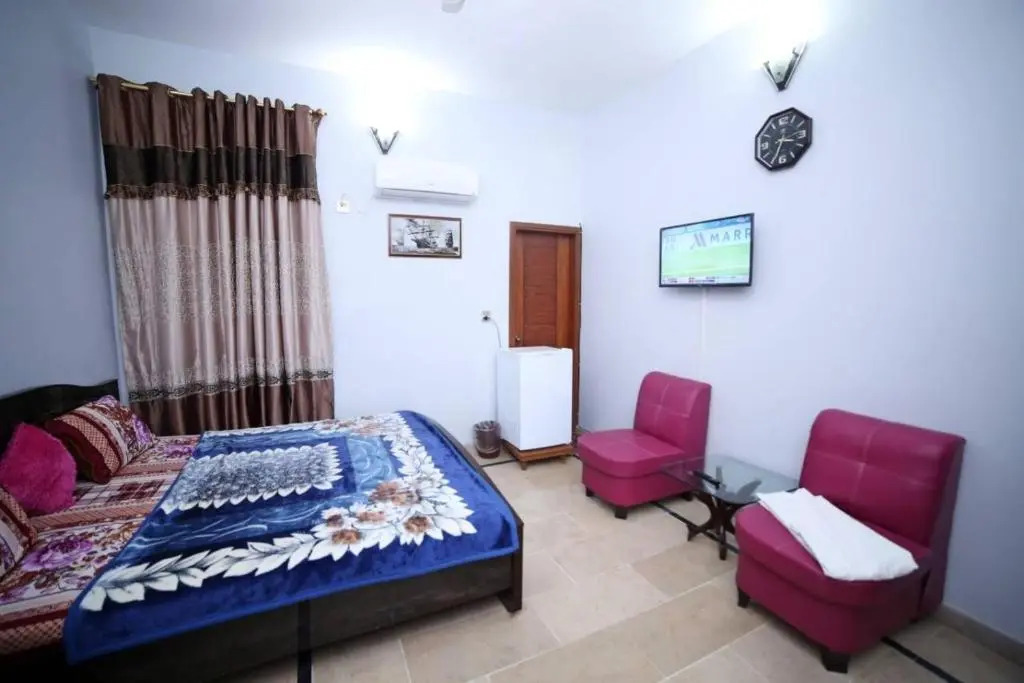 Seasons Inn
