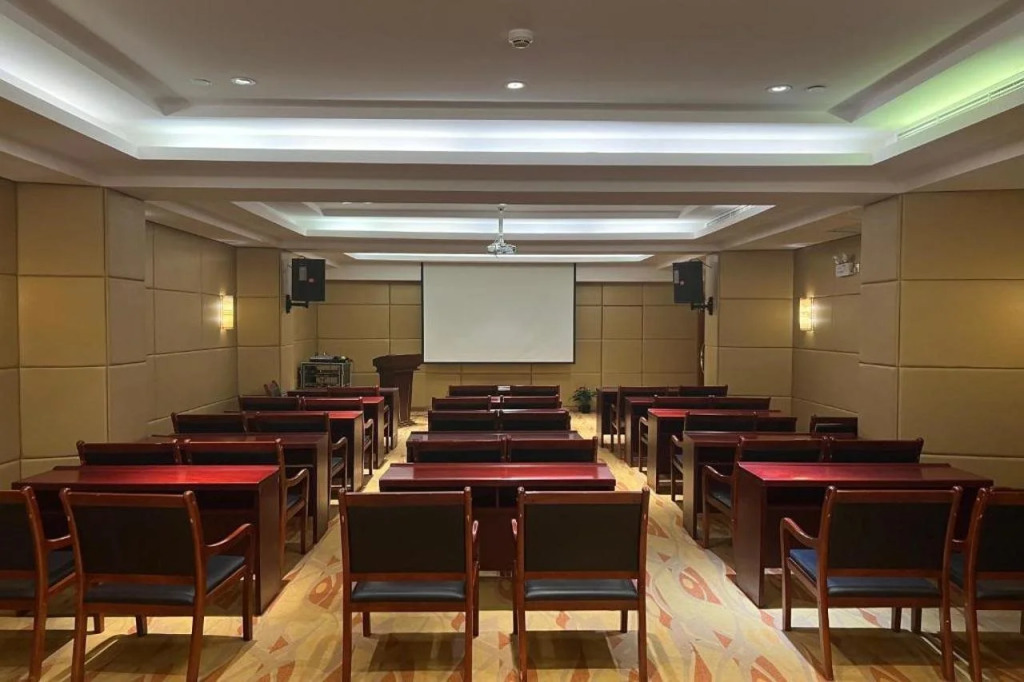 JI Hotel Beijing Shijingshan Wanda West