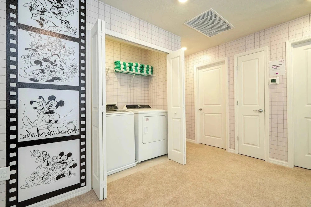 Family-friendly House w/ Private Pool Near Disney