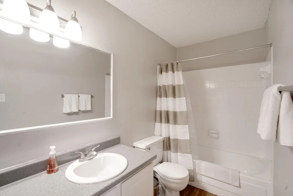 Lovely Midland Getaway With Fitness Center