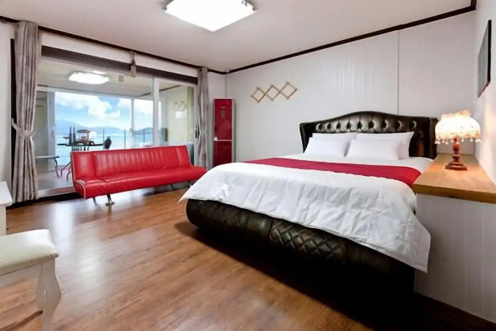 Geoje Merveille Pension