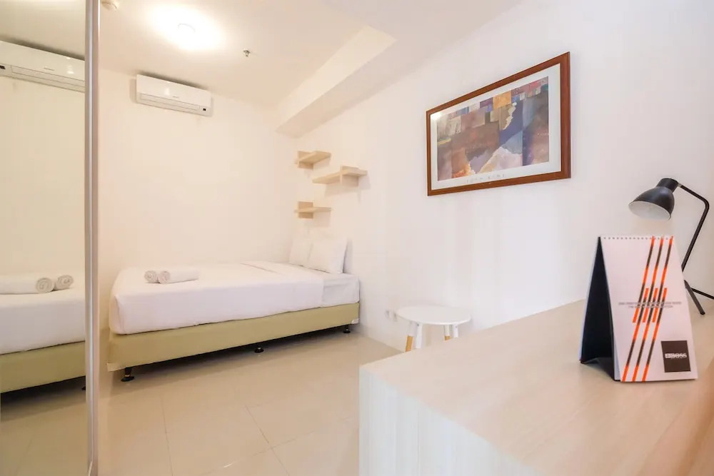 Spacious Bassura City Apartment with Pool View