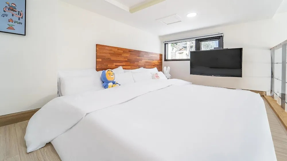 Yeosu Sea&Blue Family Pension