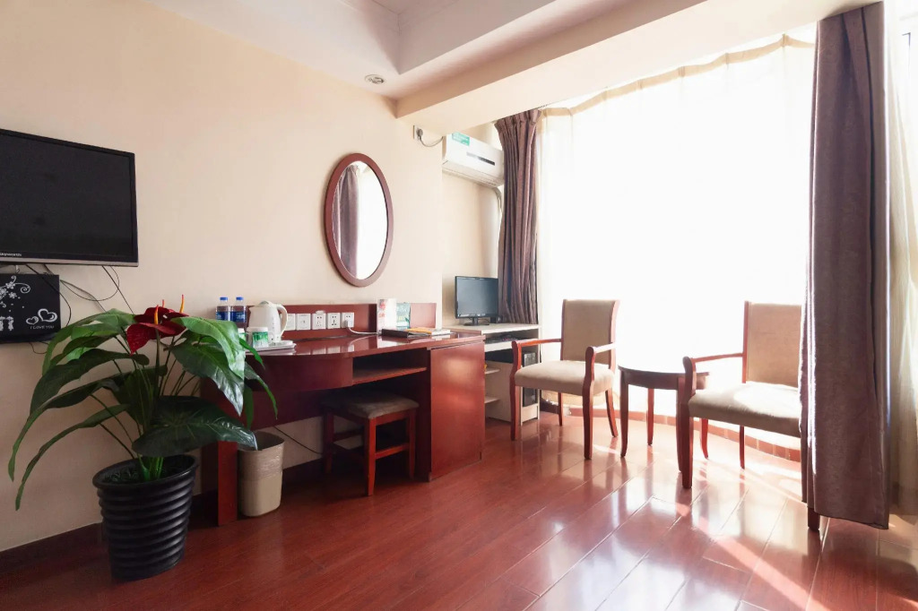 GreenTree Inn Liaoning Chaoyang City Chaoyang Street Fangzhi Road Express Hotel