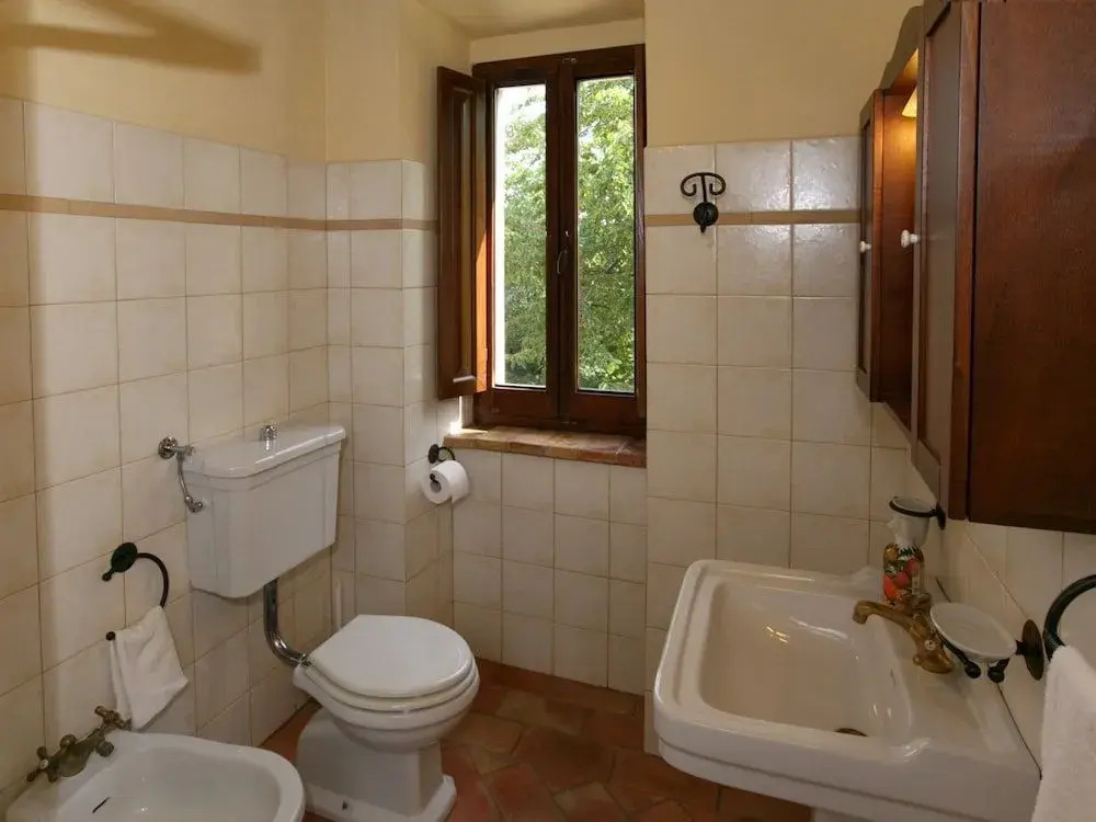 Cozy Cottage in Abbateggio with Garden