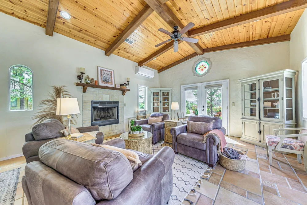 Ruidoso Retreat w/ Hot Tub & Patio!