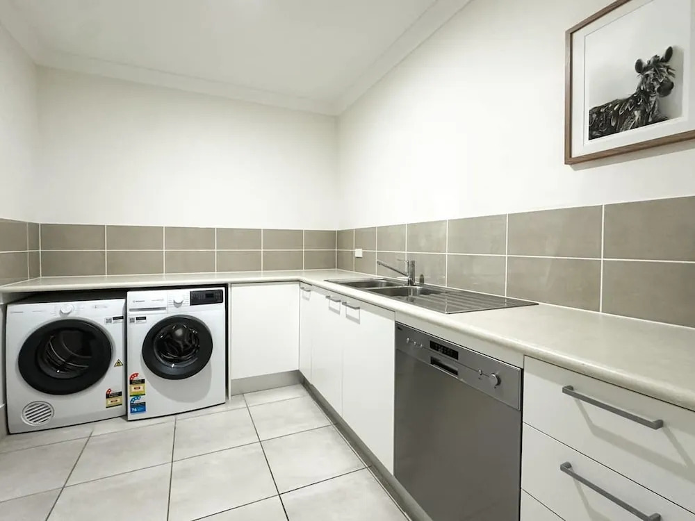 The Nook - Pet Family-friendly 4-bedroom