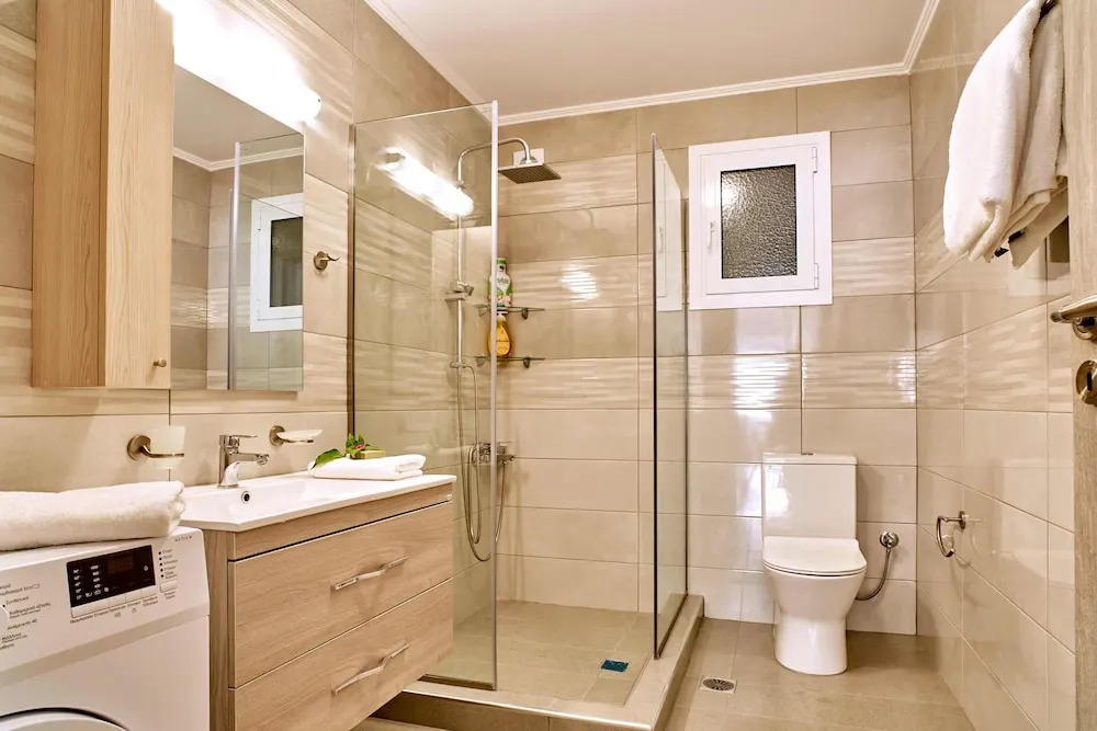 Lake View Suites