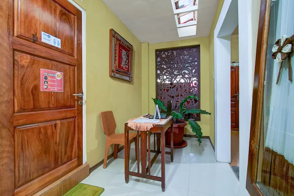 Reddoorz Syariah at House Of Melati Kepanjen