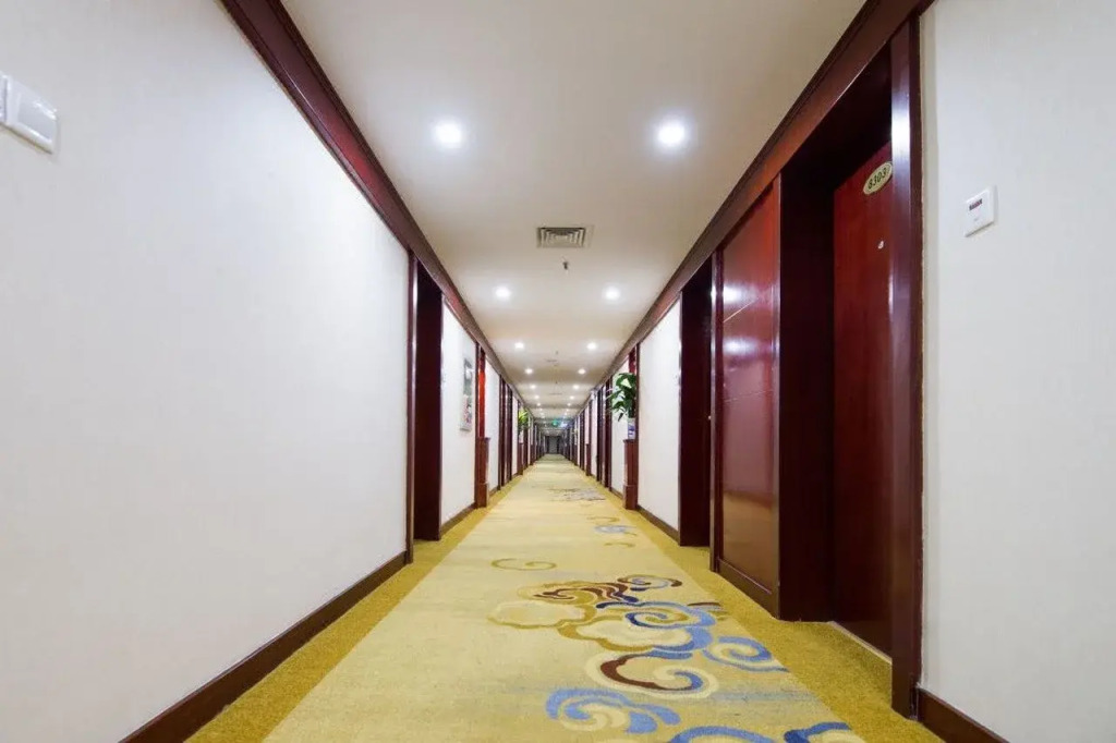 Aiqinhai Holiday Hotel