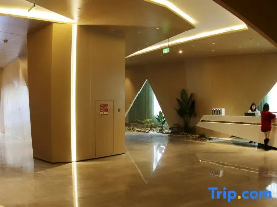 Longshun Hotel
