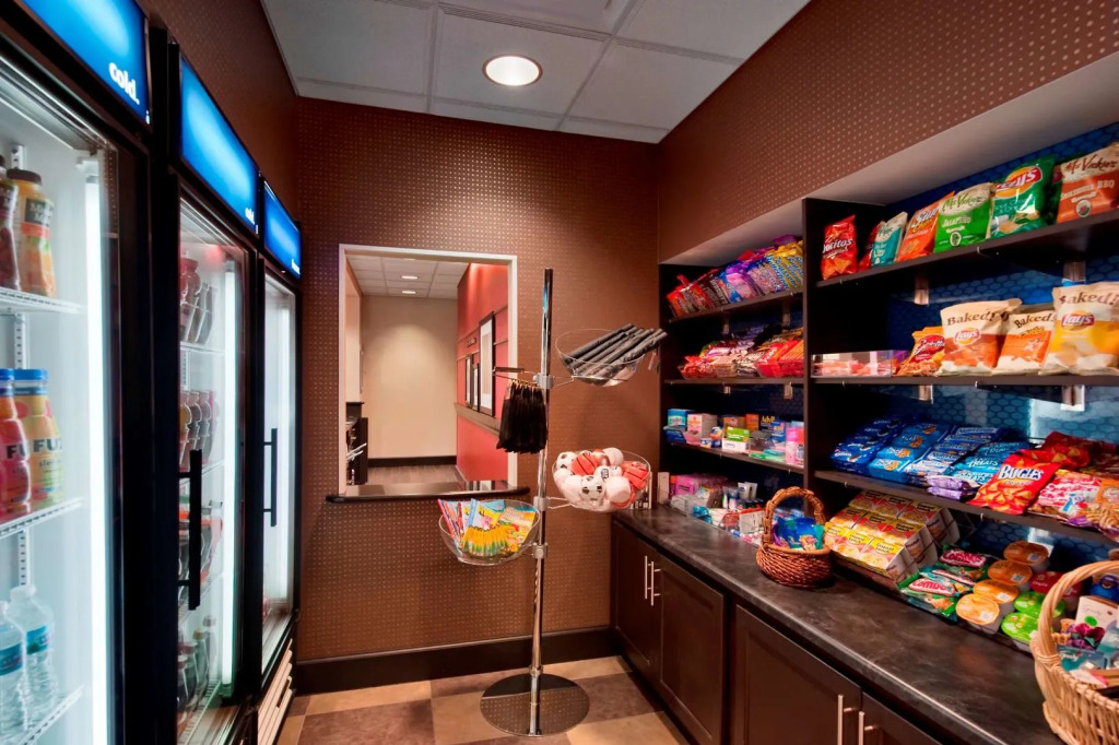 Hampton Inn & Suites Detroit/Airport Romulus