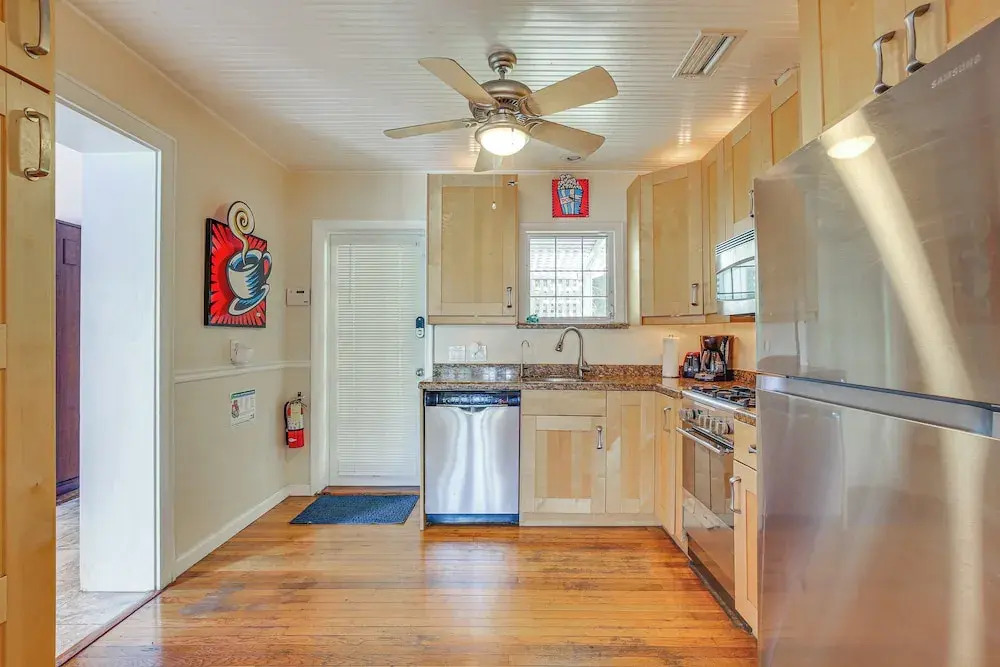 Fort Lauderdale Oasis w/ Pool ~ 2 Mi to Beach!