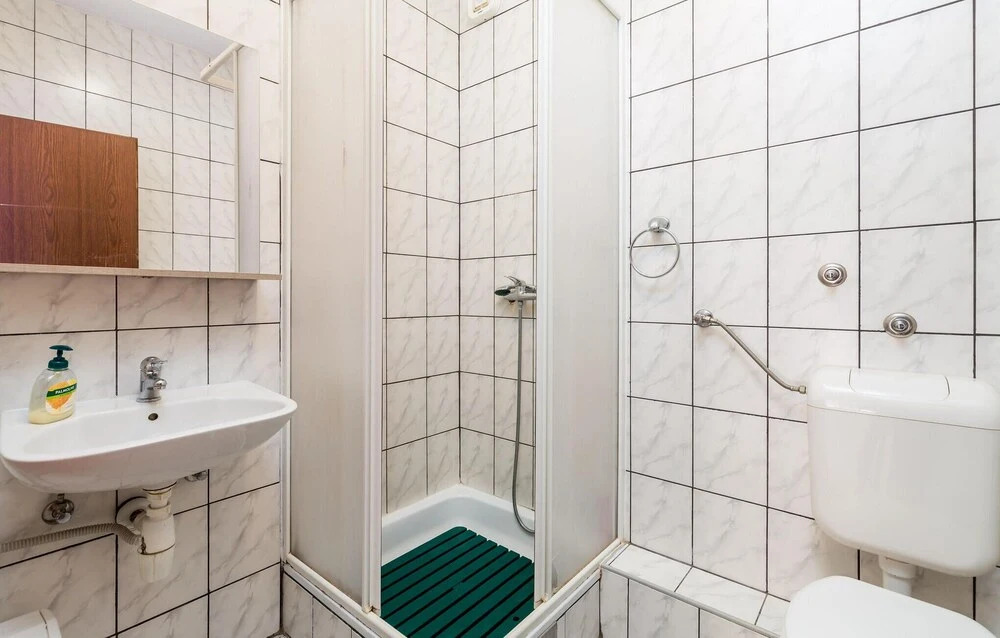 Beautiful Apartment in Prizna With Wifi and 3 Bedrooms
