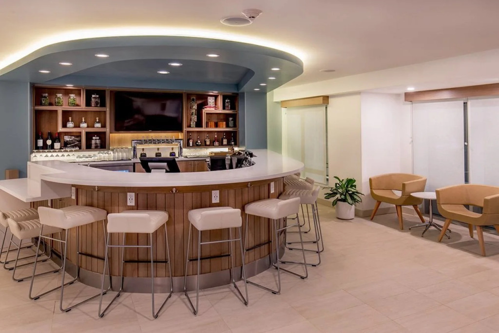Hawthorn Suites by Wyndham Lowell