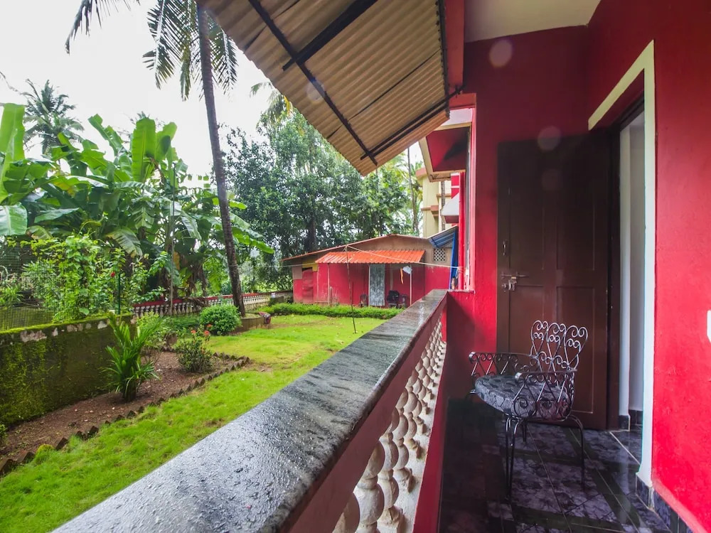 OYO 17115 Home Spacious Stay Morjim Beach