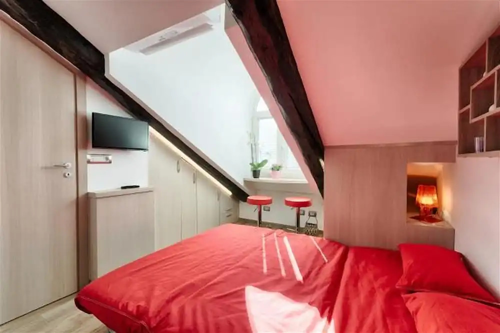 Torino Multifunctional Stylish Studio