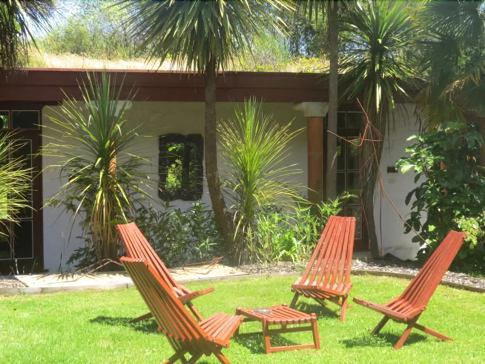 Sans Souci Inn