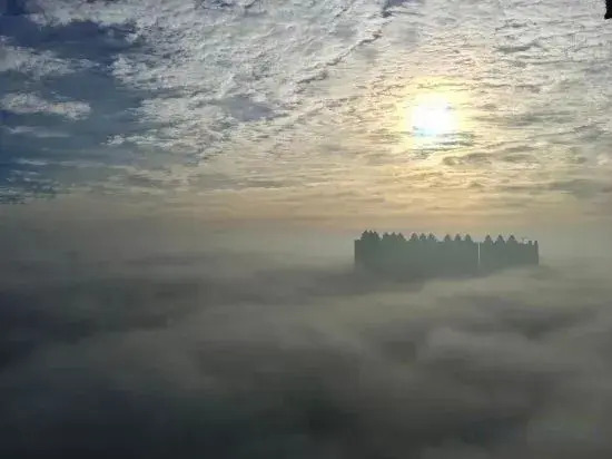 Yanshe Hotel (Meishan Huanglongxi Evergrande Jinbi Tianxia)