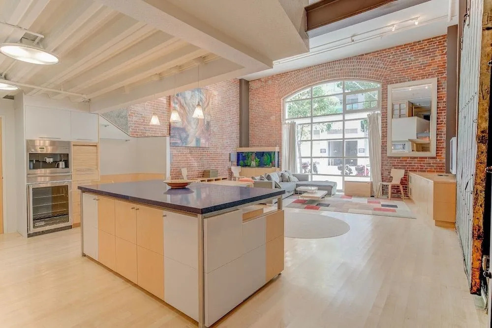 Spear Street Unit #122 - 2 Br Condo
