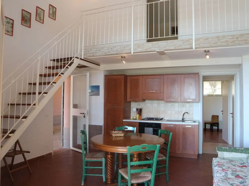 Snug Holiday Home in Castagneto Carducci near Thermal Bath