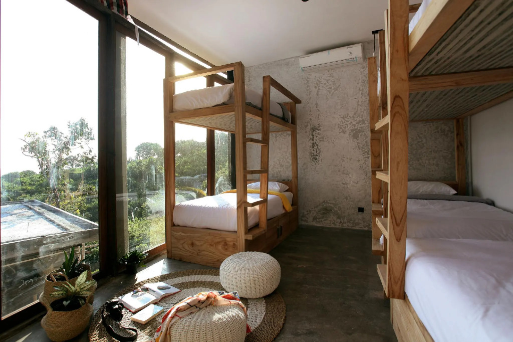 Bong Lux Hostel Nusa Lembongan
