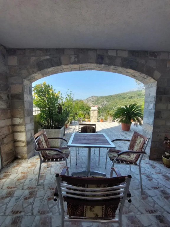 Vala Apartments