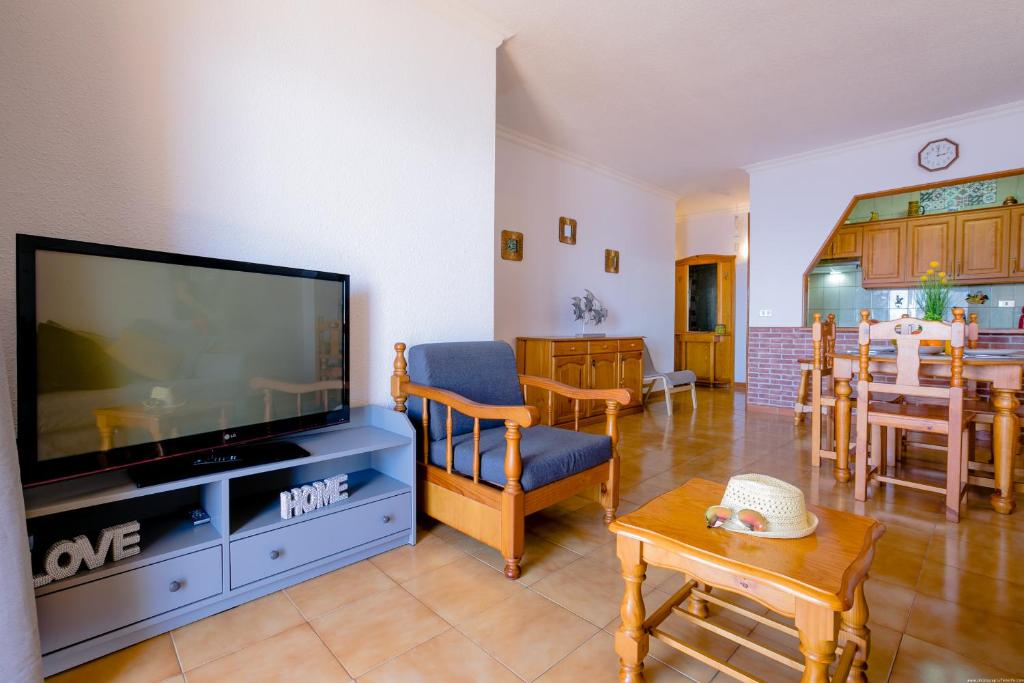 FRONT LiNE OCEAN ViEW 2BeD Wi-Fi YOUR HOLiDAY HOME