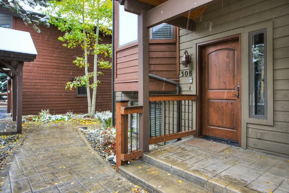 Village Point 308
