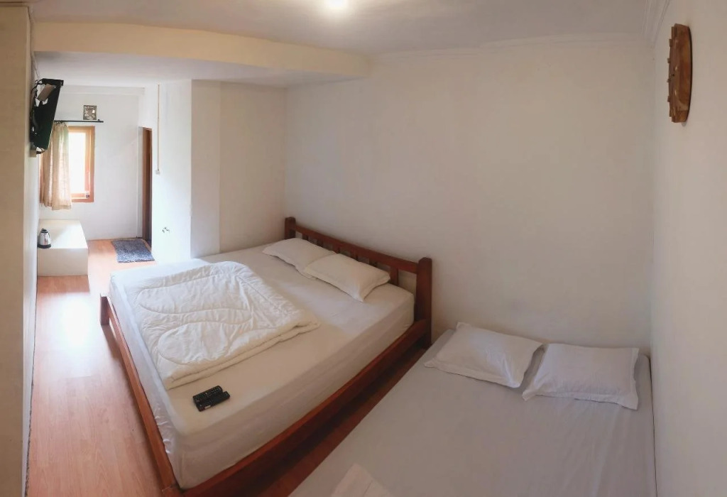 Tani Jiwo Hostel