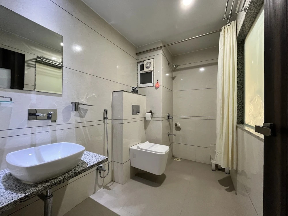 Hotel Grand Darshan Vadodara