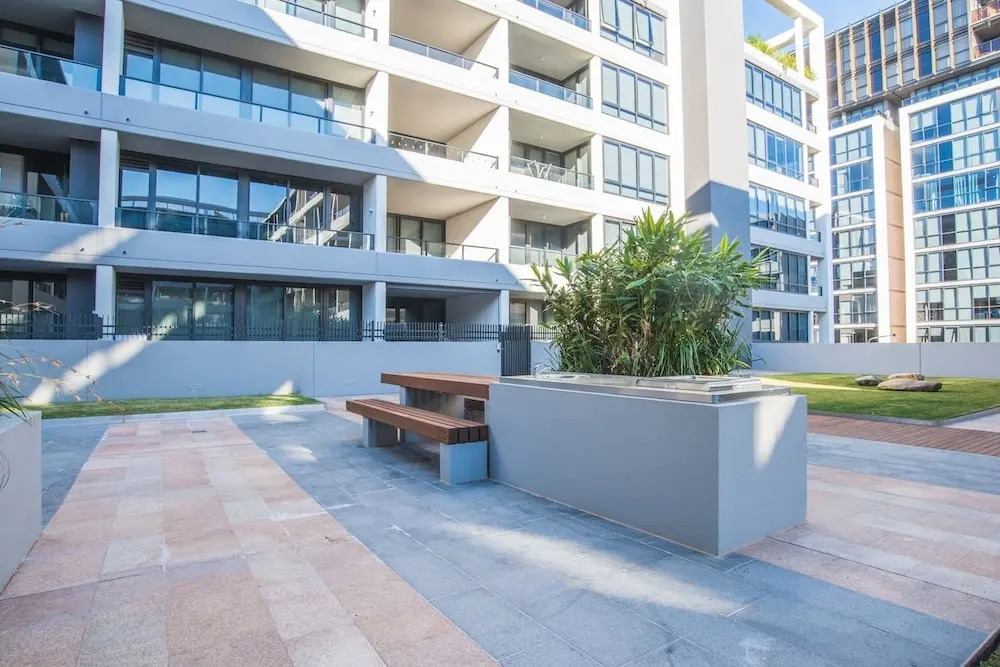 Relaxing Parramatta Apartment With Parking