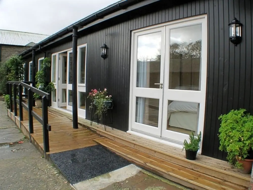Courtyard Apartment