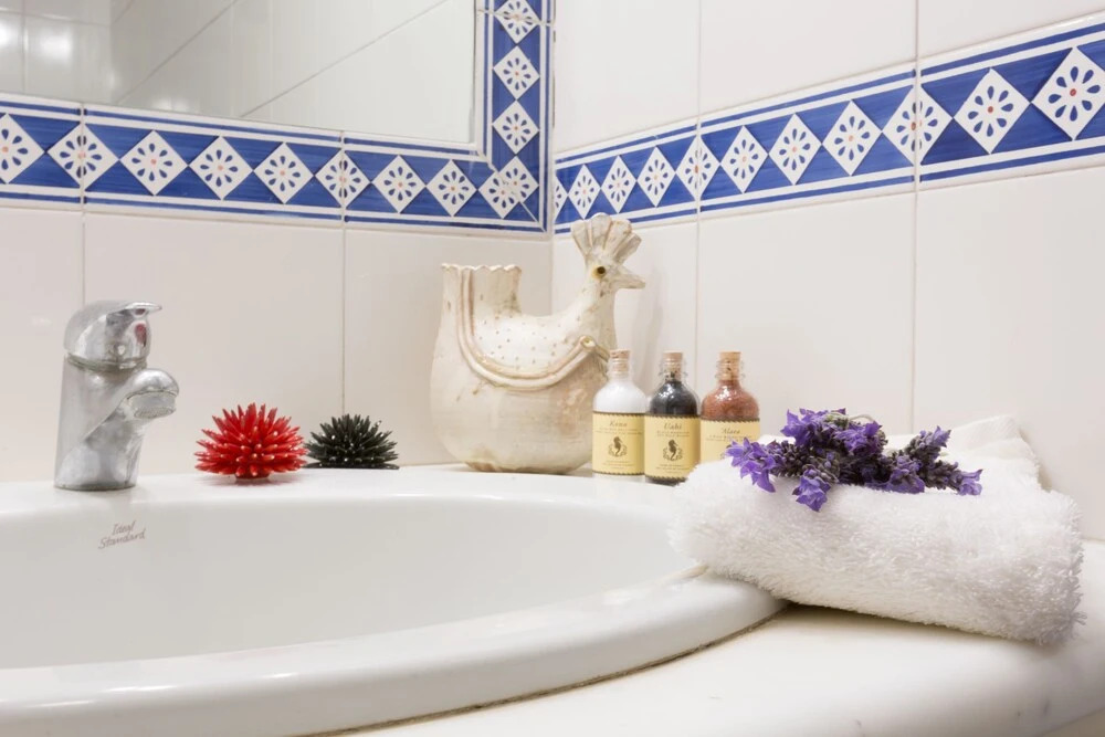Explore the Amalfi Coast from a Cosy Home in Sorrento Centre