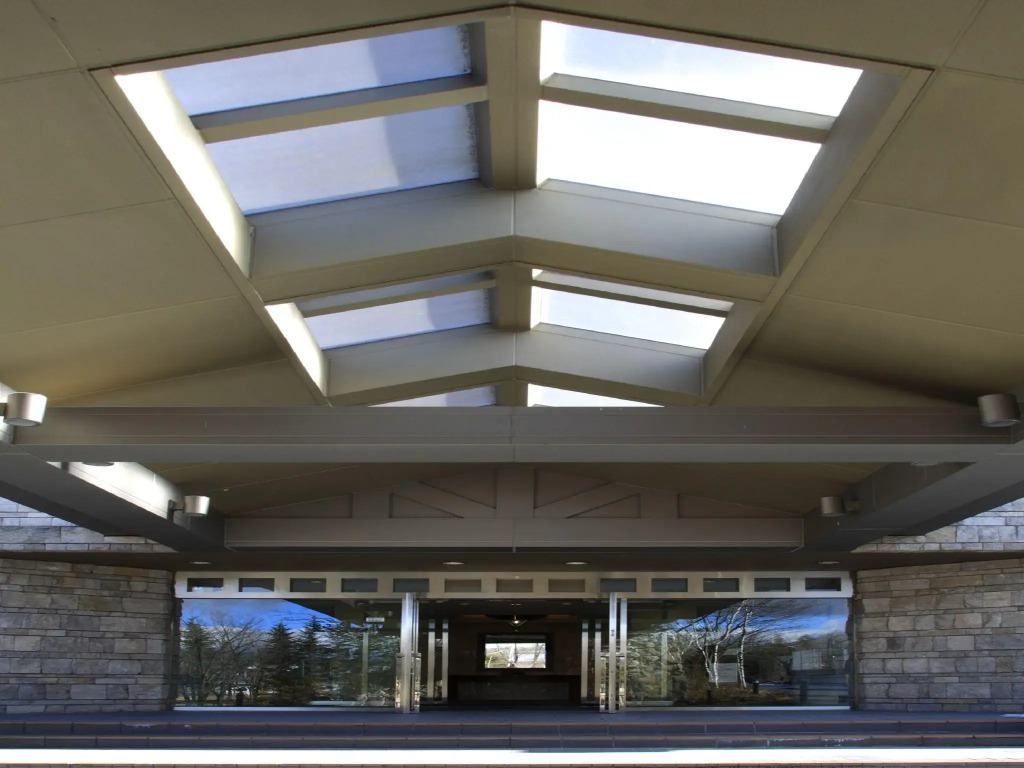 Villa Kitakaruizawa L-Wing