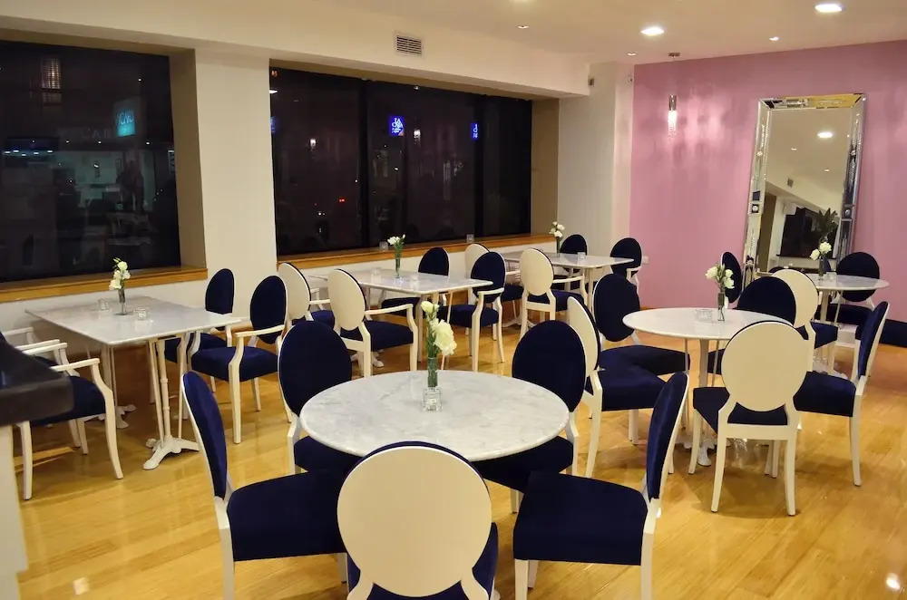 Le Parc Hotel & Suite