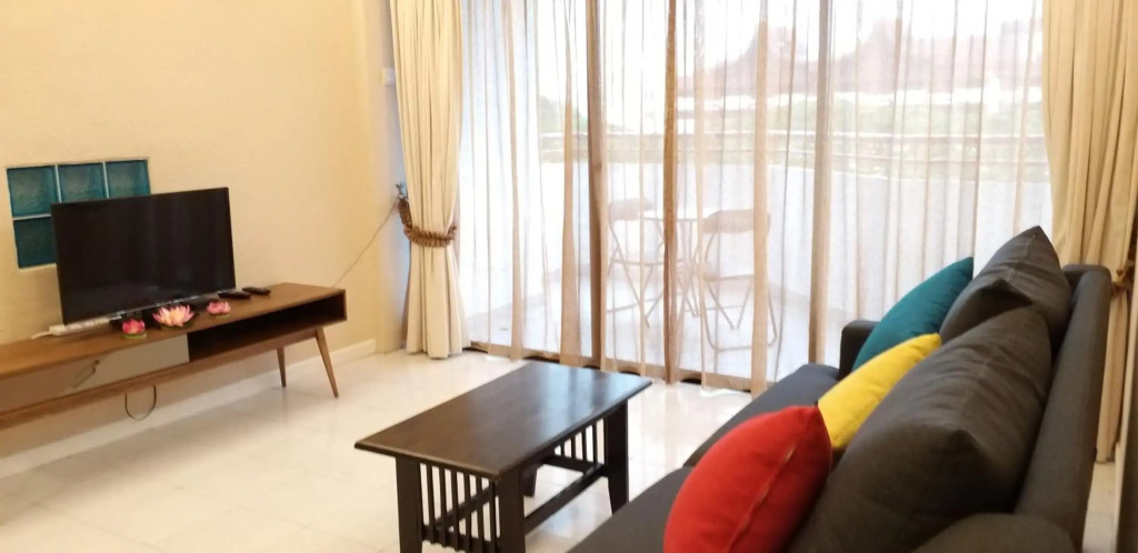 PoolView Resort Batu Ferringhi 502 - 2 Rooms