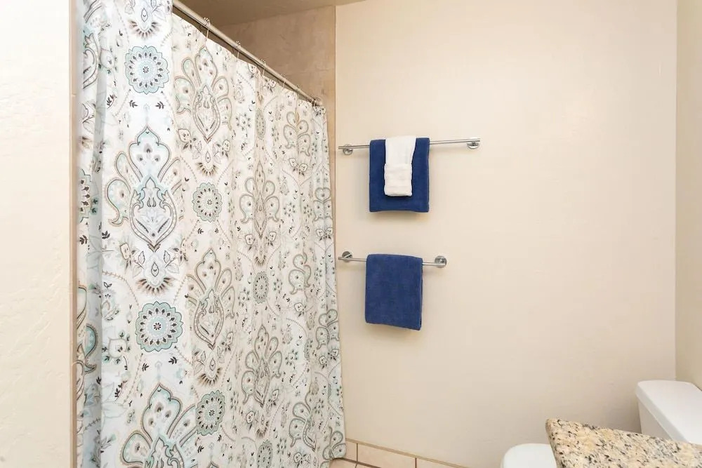 Hale Kamaole #328 - 2 Br Condo