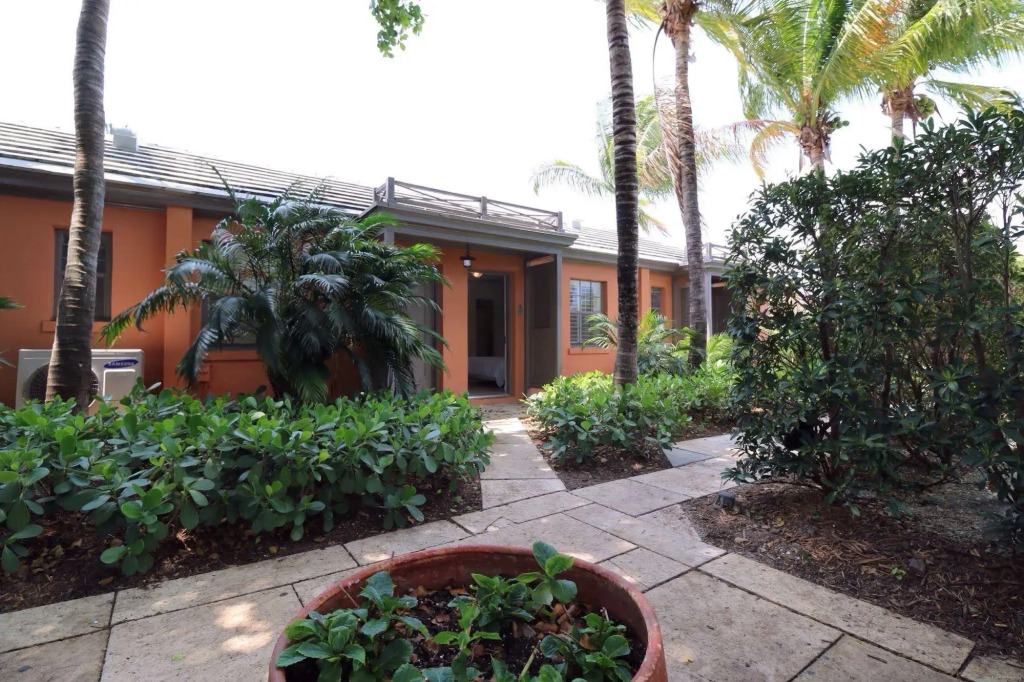 Biba Hotel