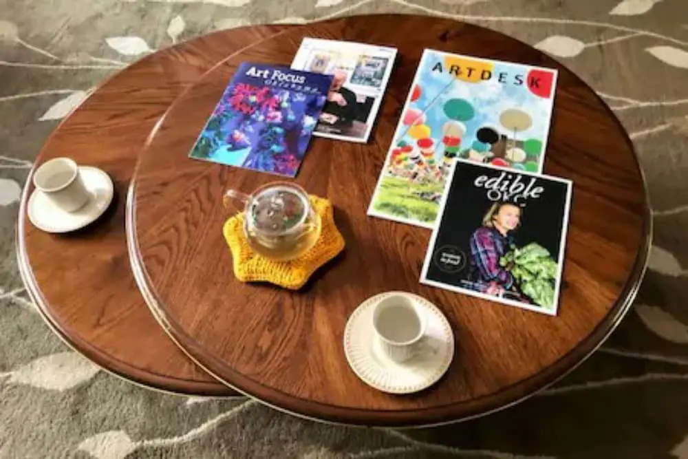 Evie's apartment