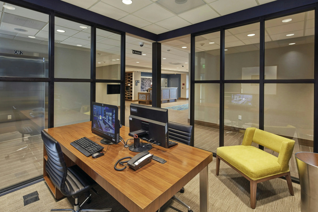 Hampton Inn & Suites Sacramento at CSUS