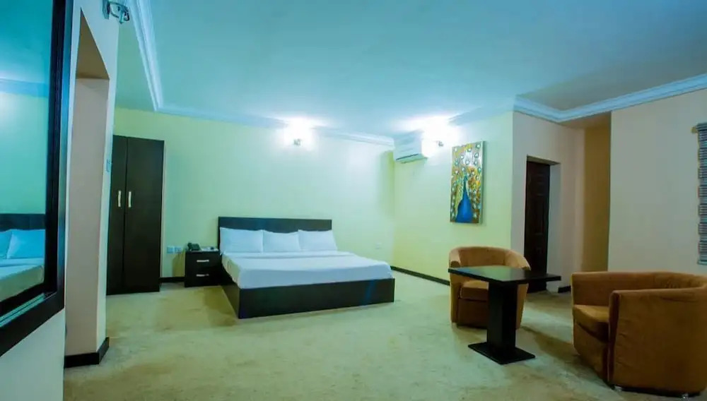 Frankeyz Haven Suites