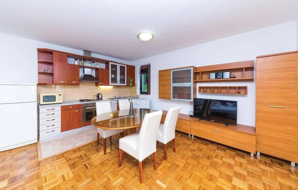 Amazing Apartment in Trogir With 1 Bedrooms and Wifi