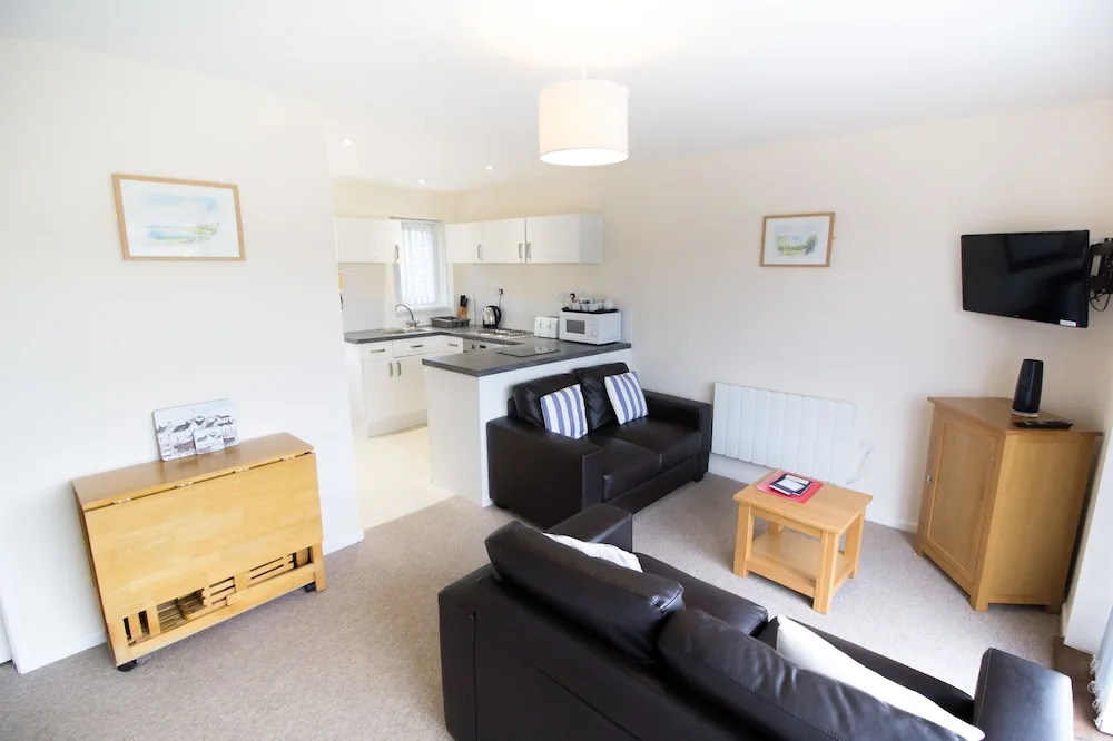 Seaview Holidays - Salterns Village