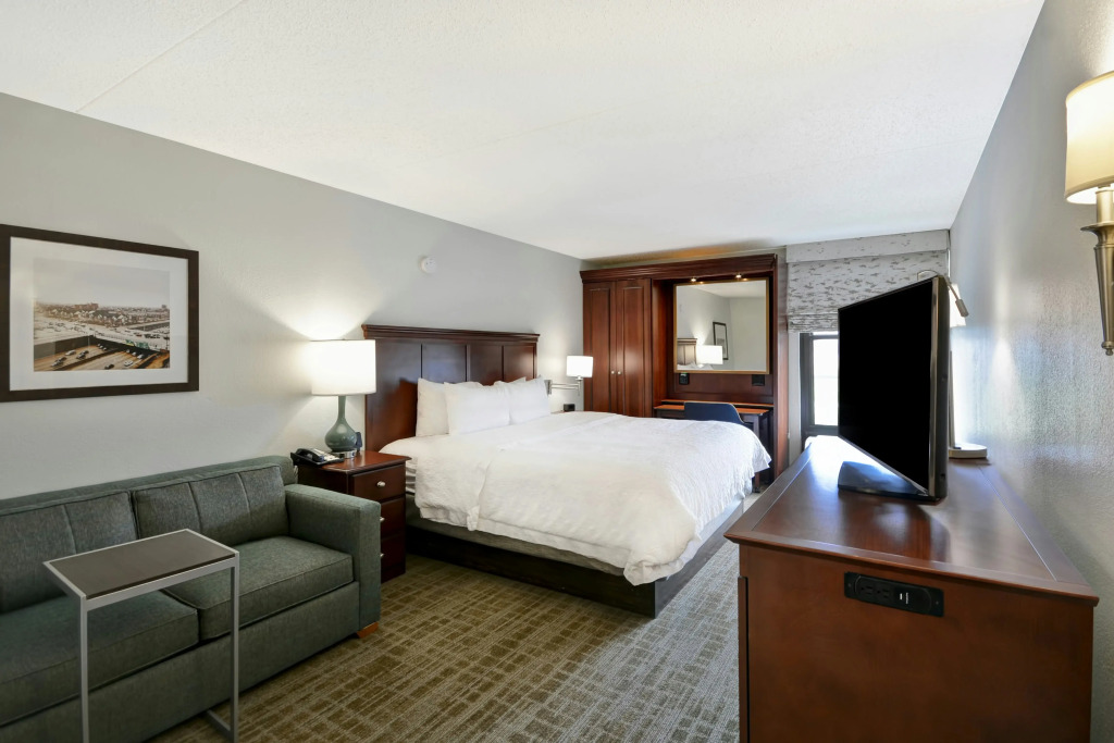 Hampton Inn Detroit Madison Heights South Troy