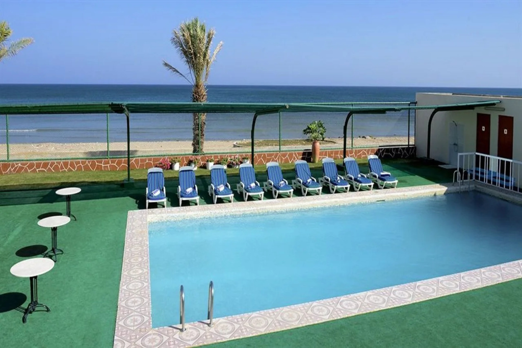 Resort Sur Beach Holiday