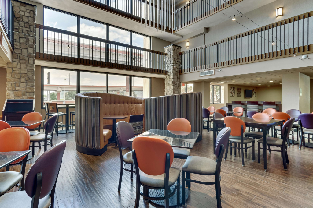Drury Plaza Hotel San Antonio Airport